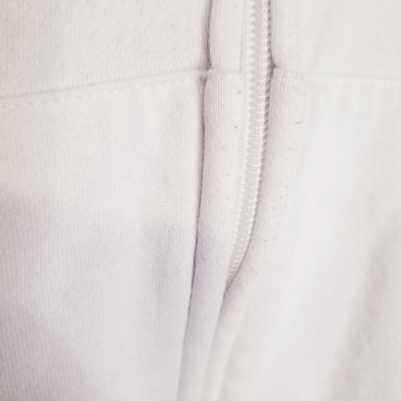 Disney parks white hoodie with embroidery - Picture 8 of 8